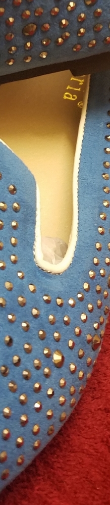 Shoes - Picture 3 of 4